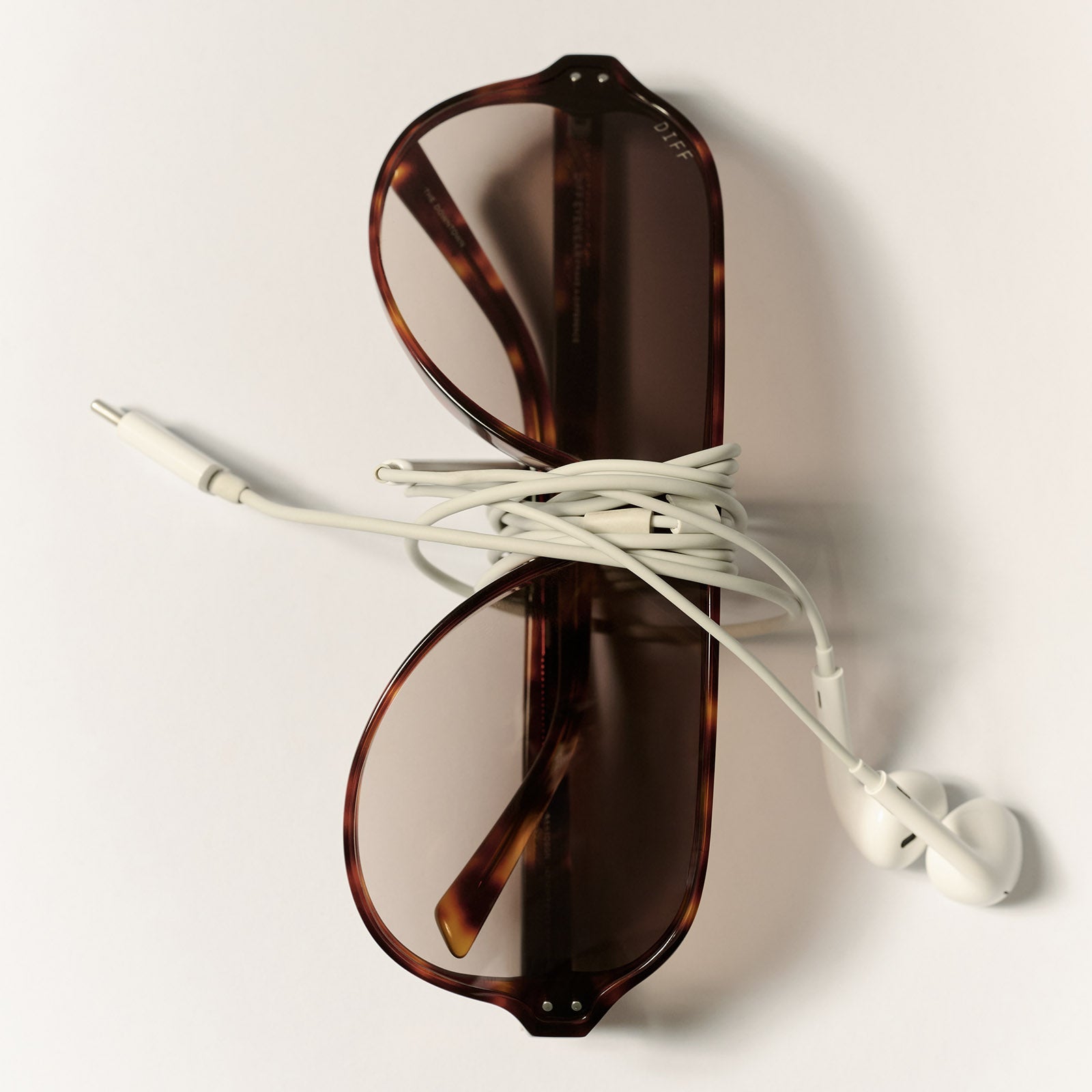 The Downtown Sunglasses — Tortoise + Brown Gradient