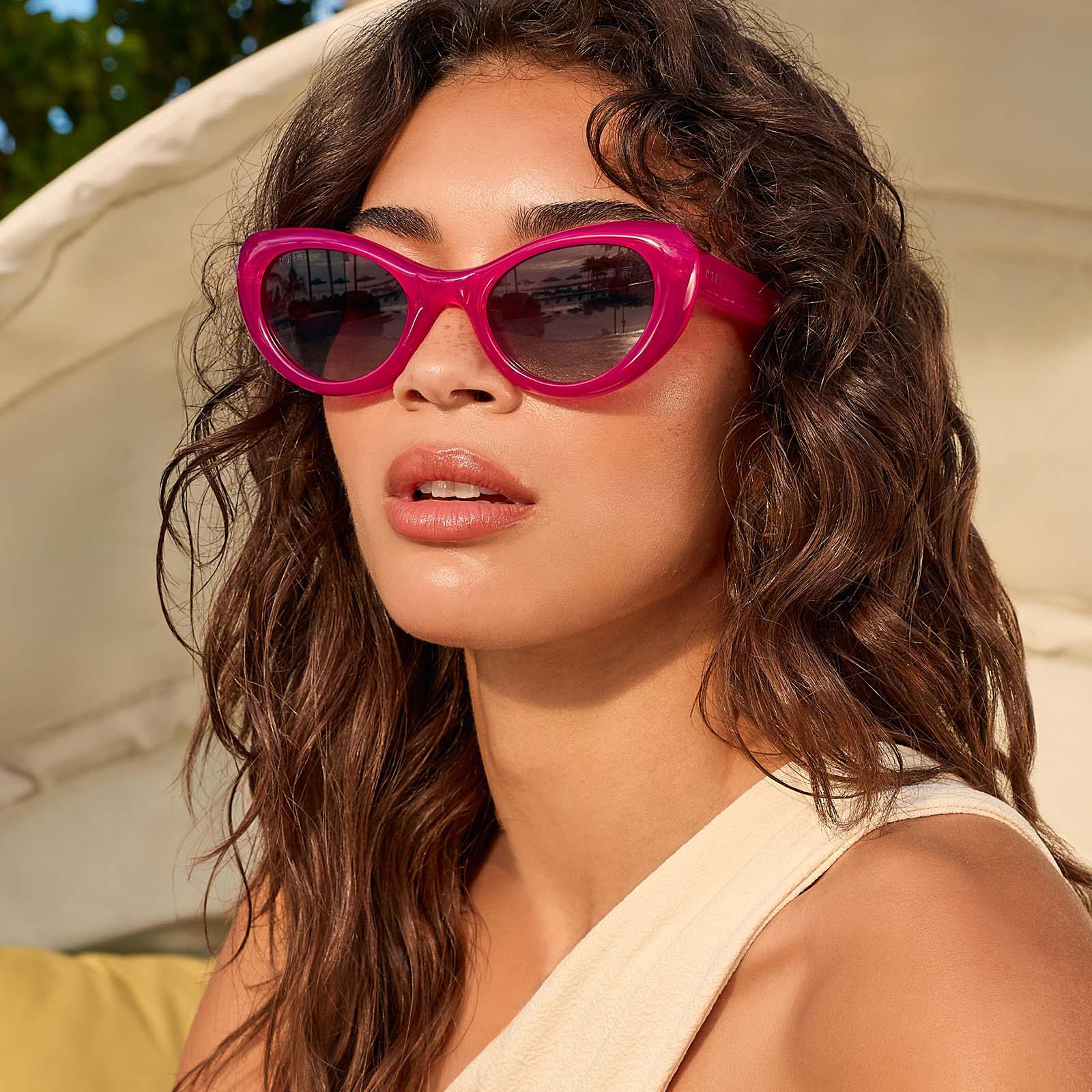 Zaria Sunglasses — Bright Tulip + Grey Gradient Polarized