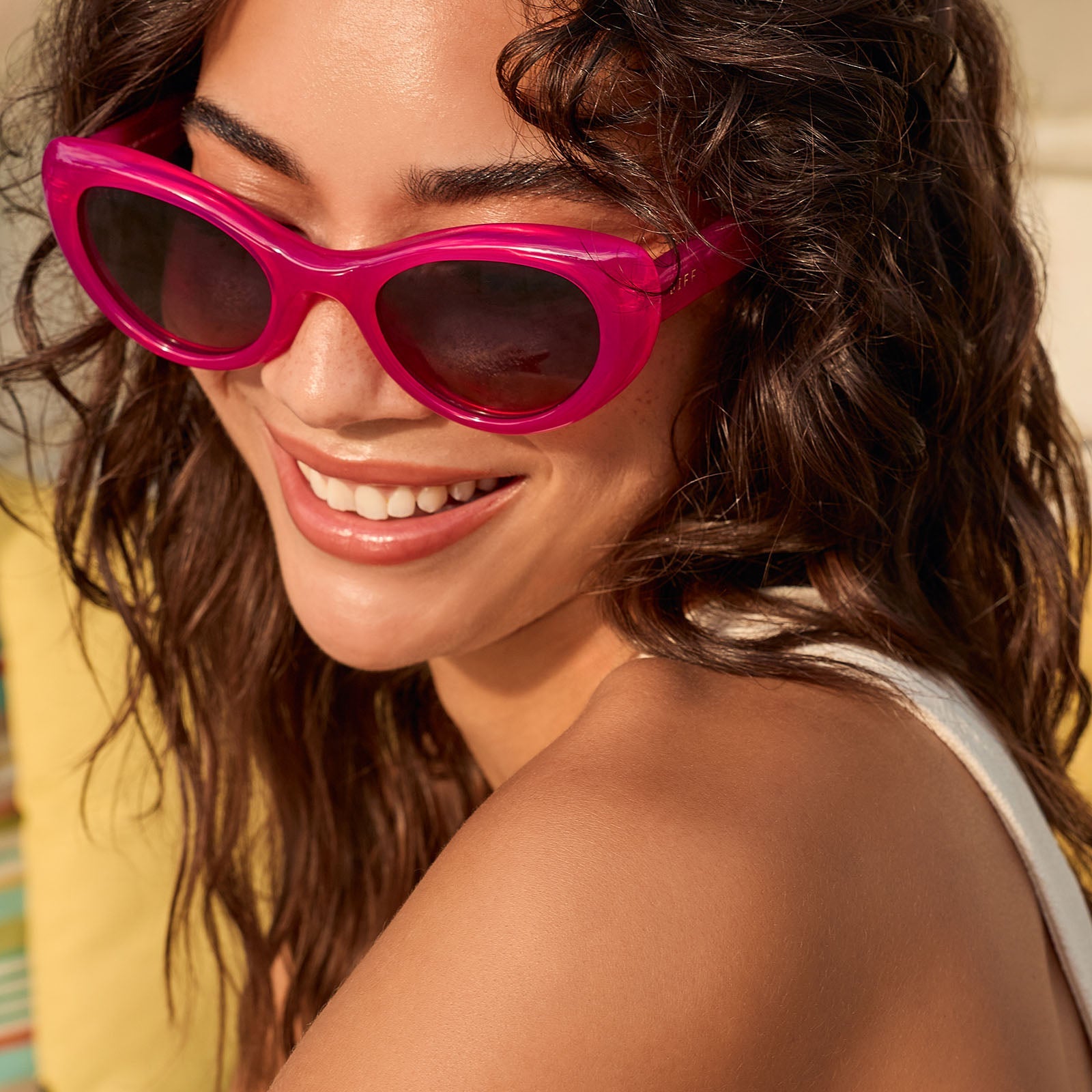 Zaria Sunglasses — Bright Tulip + Grey Gradient Polarized