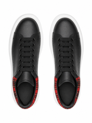 Oversized Sneaker Black Red Plaid