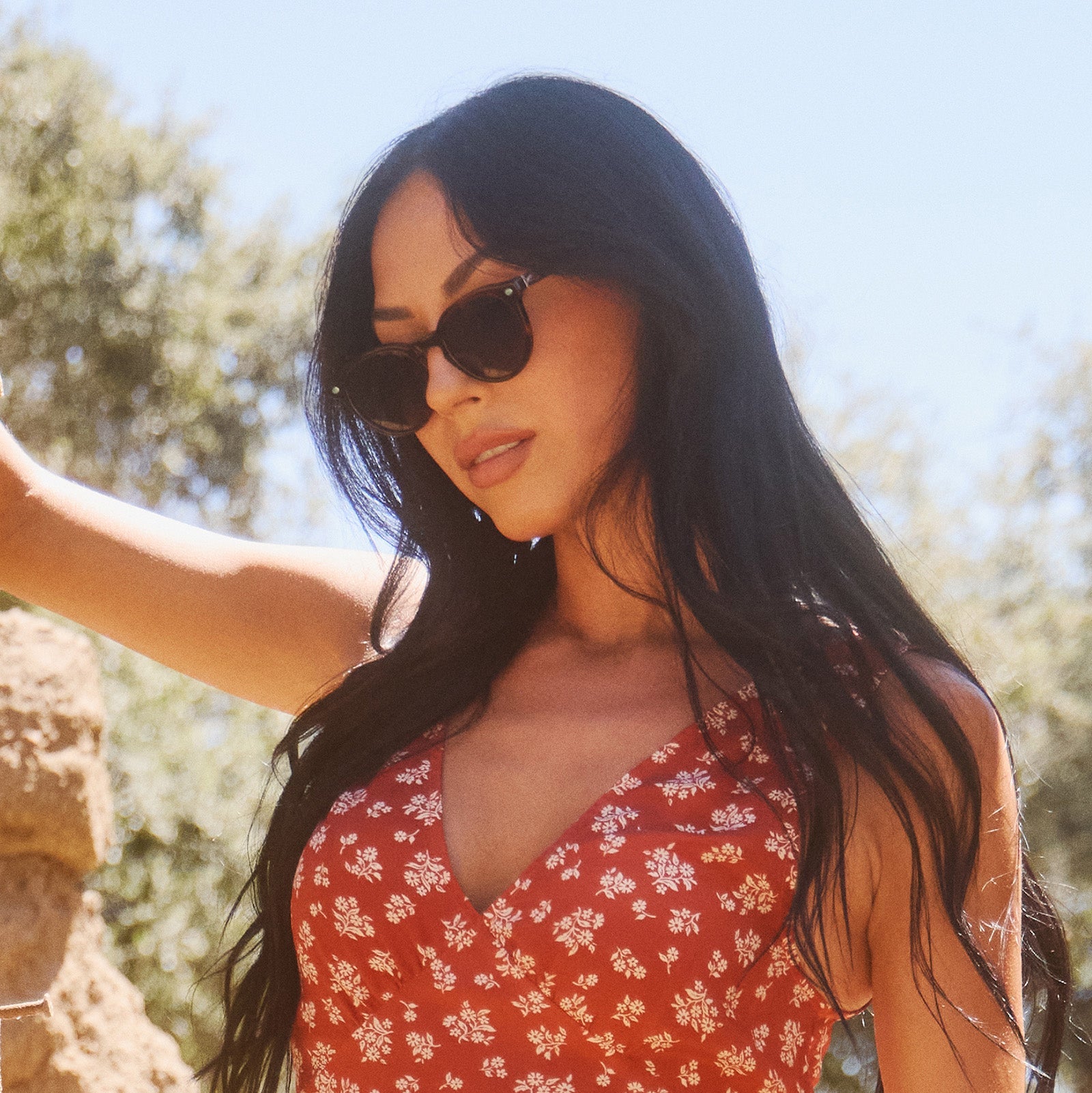 Beth Sunglasses — Warm Sequoia Tortoise + Montana Sky Polarized
