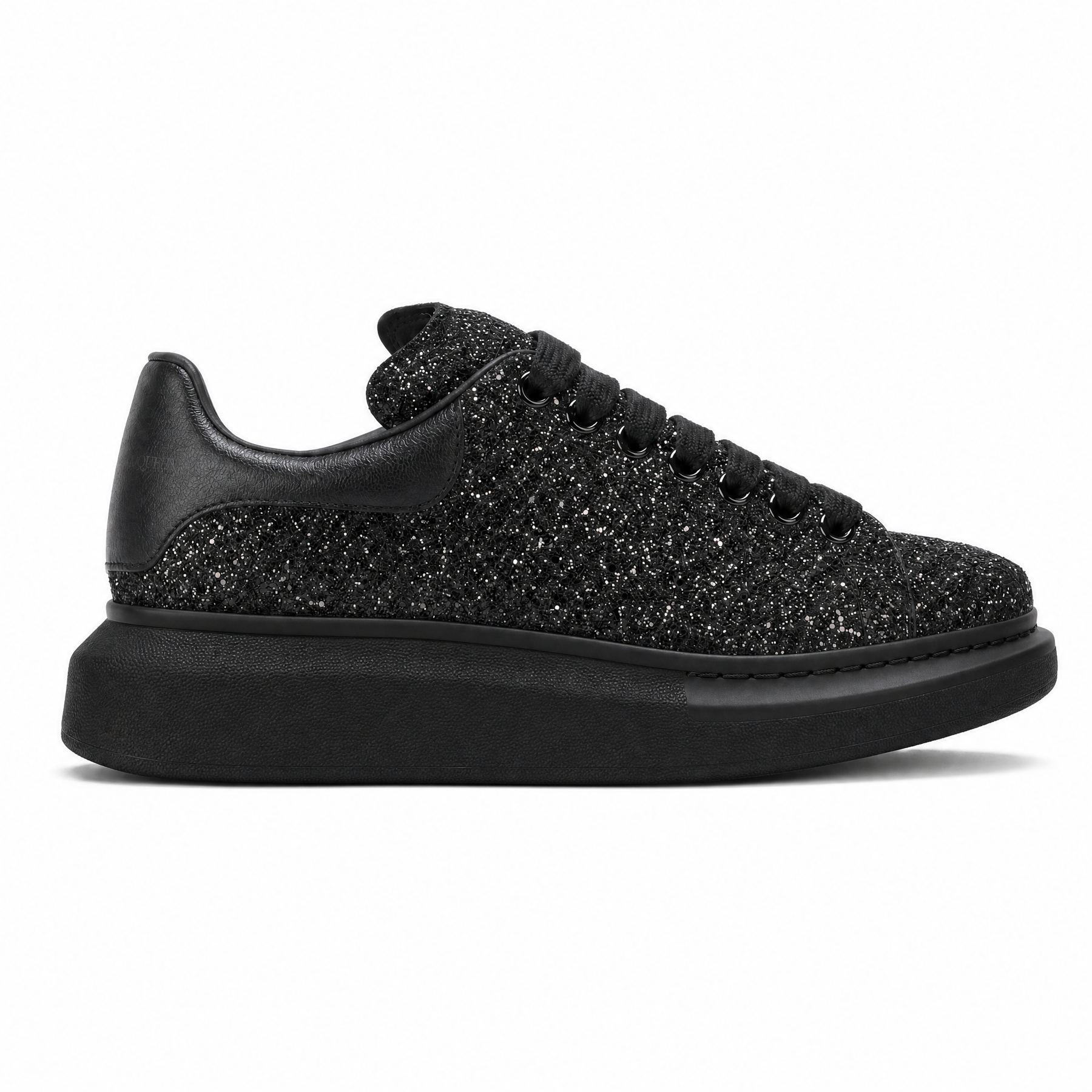 Oversized Sneaker Triple Black Glitter
