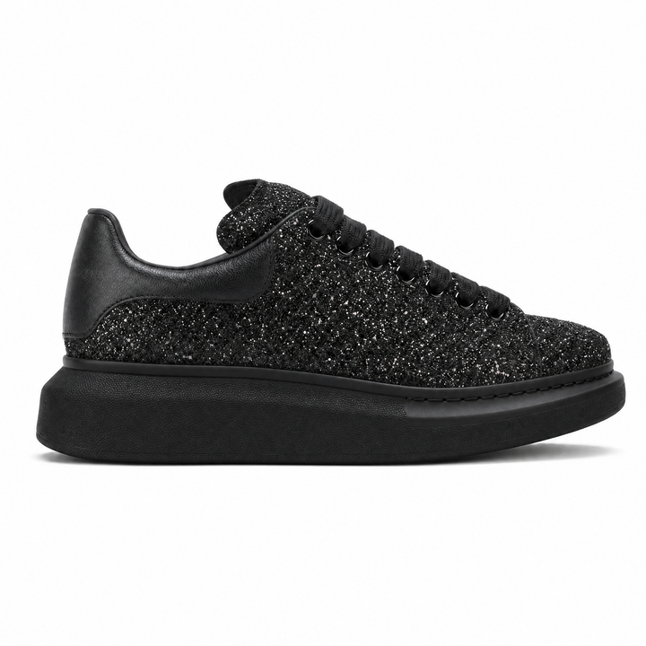 Oversized Sneaker Triple Black Glitter