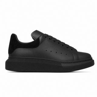 Oversized Sneaker Triple Black