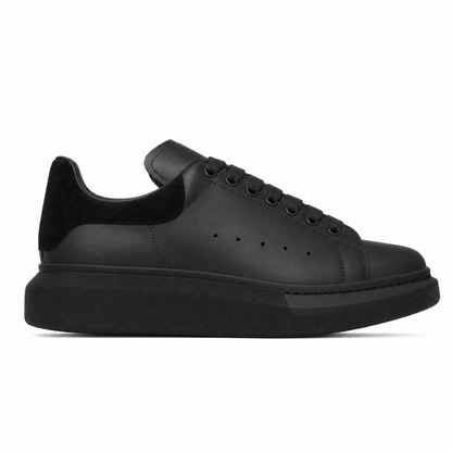 Oversized Sneaker Triple Black