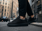 Oversized Sneaker Triple Black Glitter